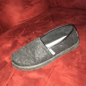 Toms girl shoe